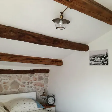 Traditional Stone House St.anton Semesterbostad *