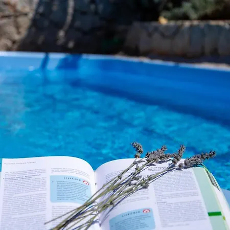 Traditional Stone House St.anton *