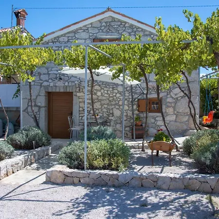 Casa vacanze Traditional Stone House St.anton