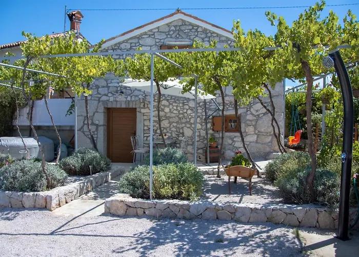 بيت للعطل Traditional Stone House St.anton