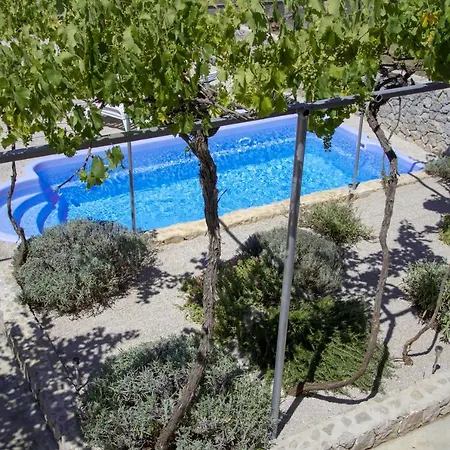 Prázdninový dům Traditional Stone House St.anton Malinska